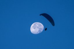 Toucher la lune